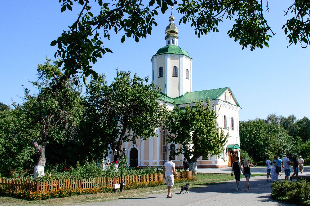 Мотронівськиий жіночий монастирь
