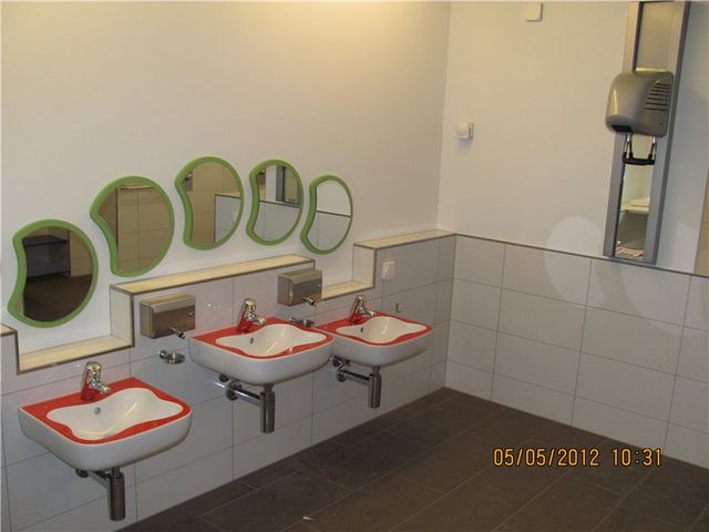 122028aa664f.jpg