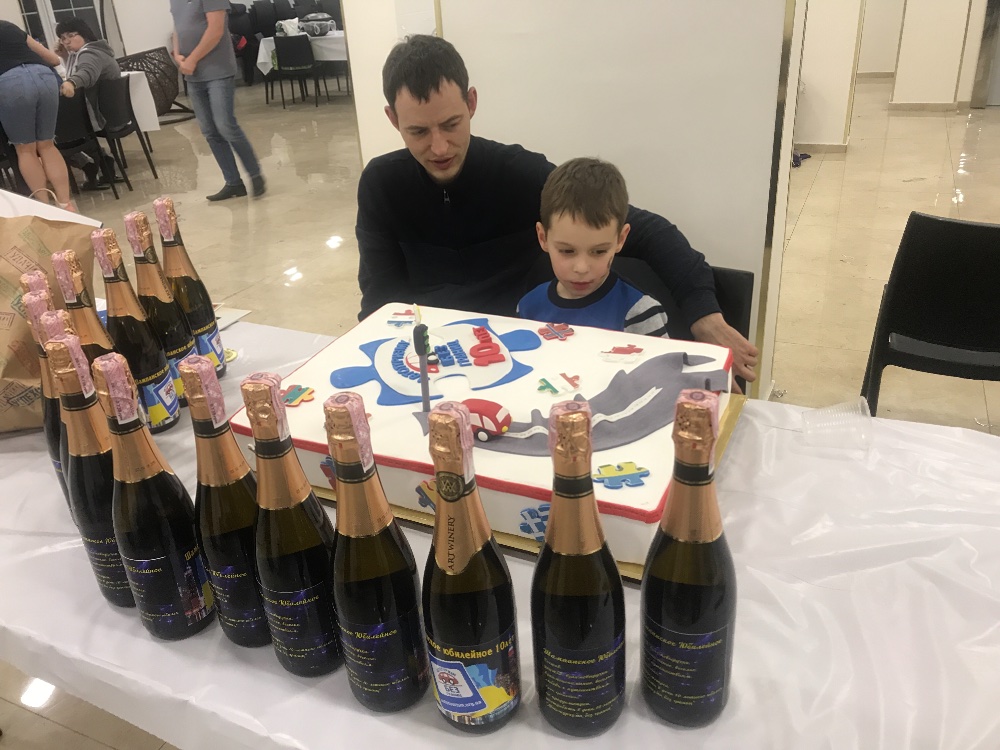 ну когда уже можно есть торт (с) Ростик