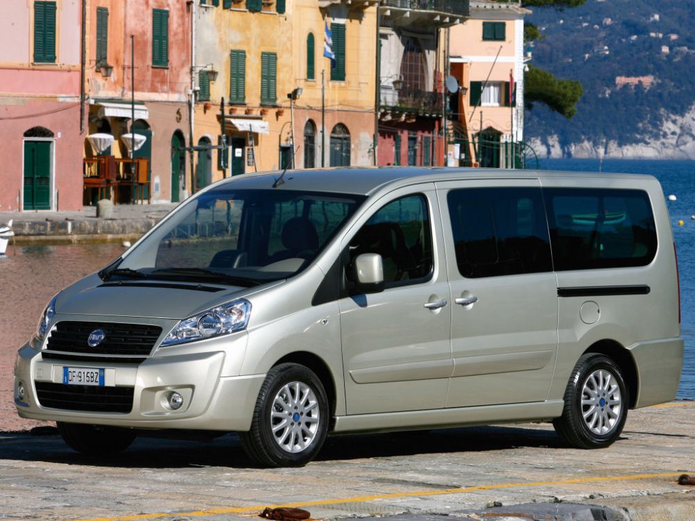 Fiat_Scudo_Minivan_2007.jpg