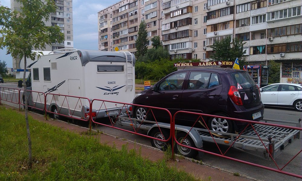Все свое вожу с собой.