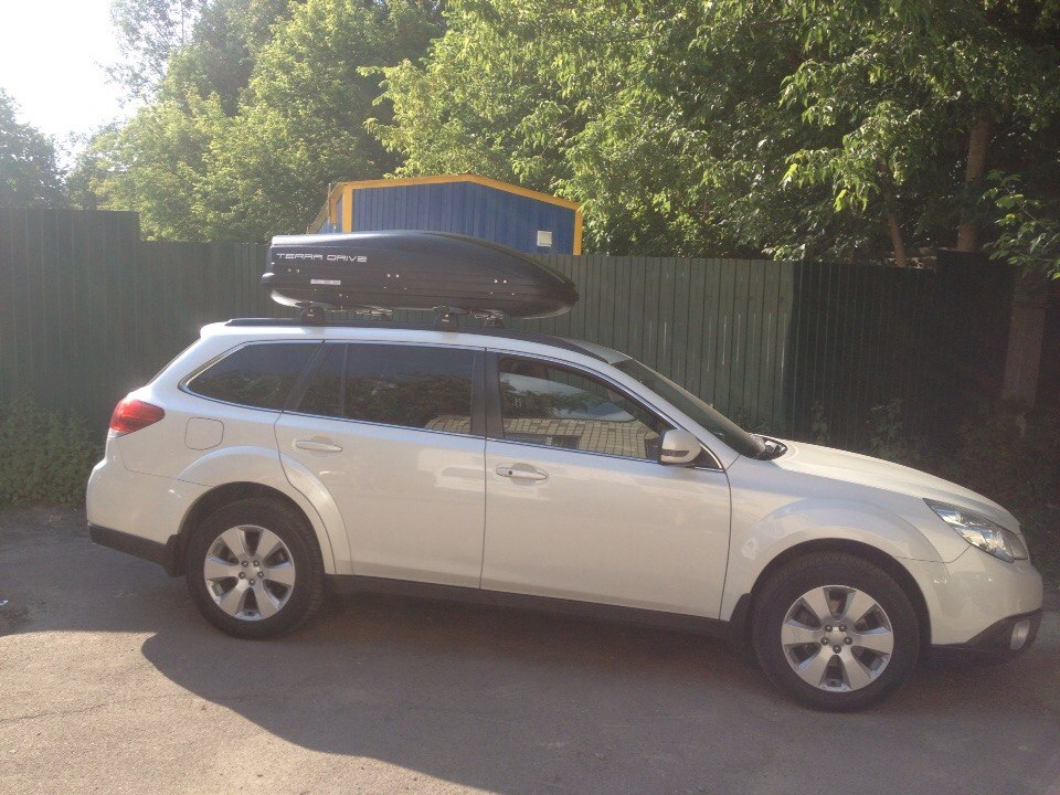 Subaru Outback + TD-440B + Thule WingBar-753