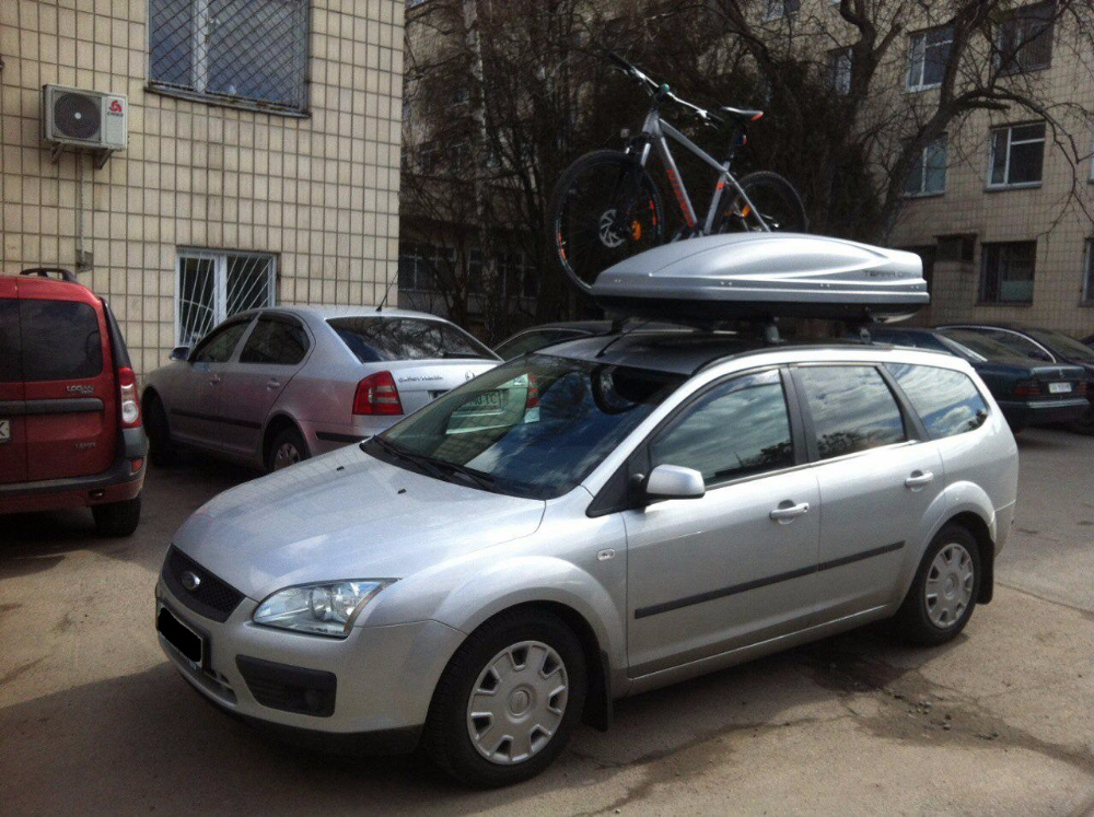 Бокс Terra Drive-480 (серый) и крепление для велосипеда Thule FreeRide-532 на Ford Focus