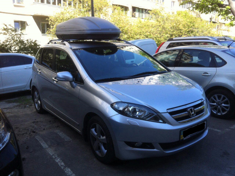 Багажник Aguri Prestige и бокс Terra Drive-440 (серый) на Honda FR-V