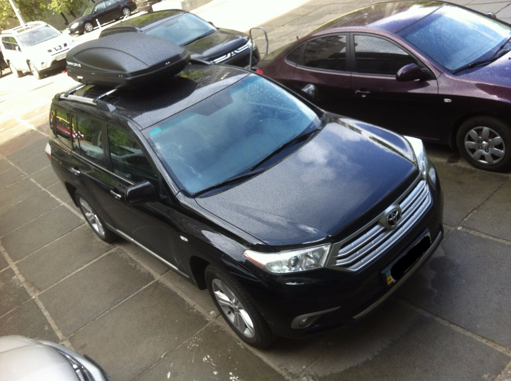 Багажник Aguri Prestige и бокс Terra Drive-480 (черный) на Toyota Highlander