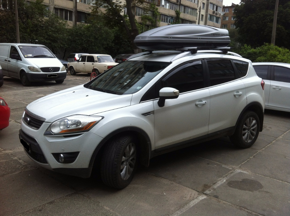 Багажник CarStyle Rails StreamStyle и бокс Terra Drive-480 (серый) на Ford Kuga