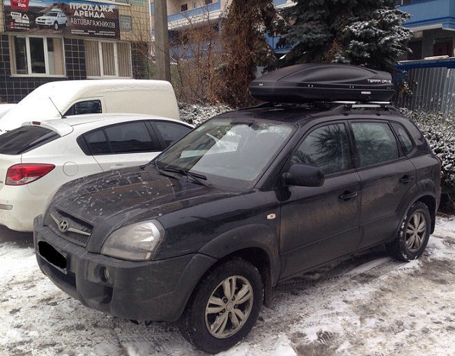 Багажник Terra Wind и бокс Terra Drive-480 (черный) на Hyundai Tucson