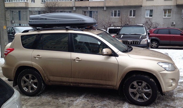 Багажник Terra Aero и бокс Terra Drive-480 (серый) на Toyota Rav-4