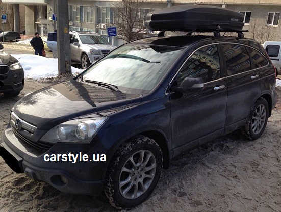Багажник Thule-753 с поперечинами Aero Black и бокс WTR-600 Black на Honda CR-V