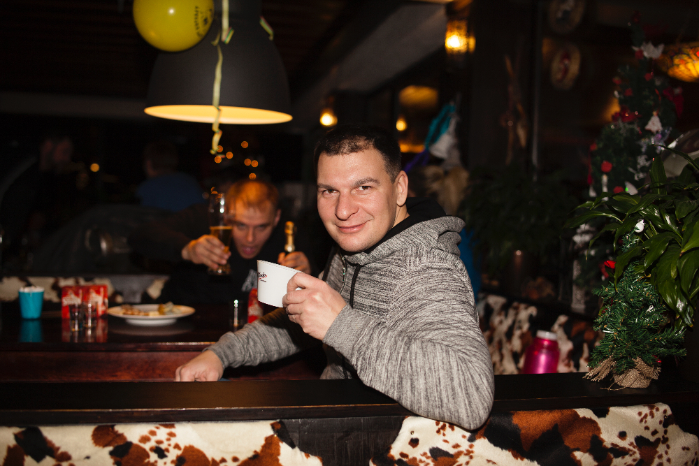 - Вадик!  -А?!