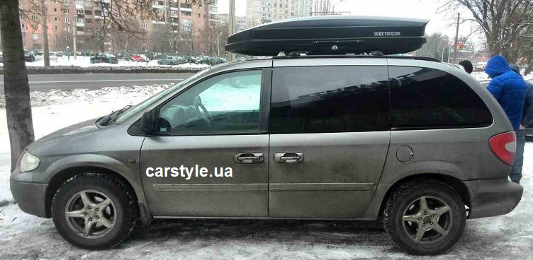 Бокс WTR-490 (черный) на Chrysler Voyager