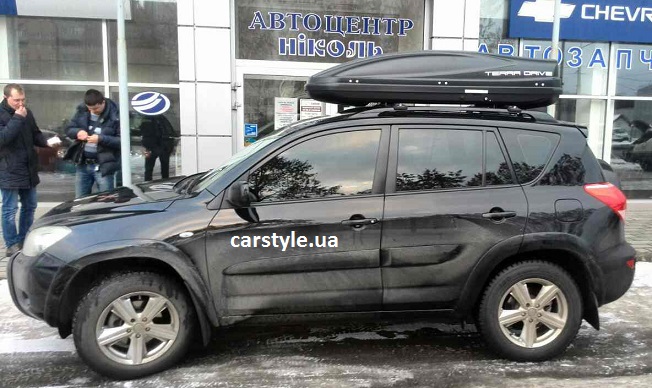Багажник Aguri Prestige Black и бокс Terra Drive-480 (черный) на Toyota Rav-4