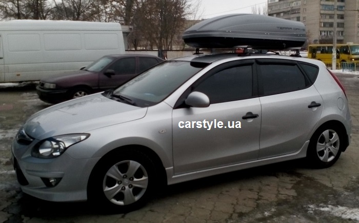 Багажник Kenguru Combi Aero и бокс Terra Drive-440 (черный) на Hyundai i30