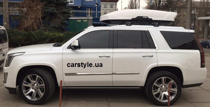 Багажник Thule Edge 959 и бокс Thule Motion XT XL White на Cadillac Escalade