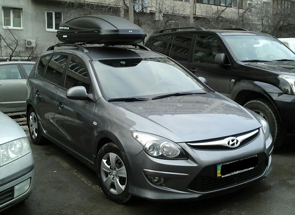 Багажник Aguri Prestige и бокс Terra Drive-480 (черный) на Hyundai i30