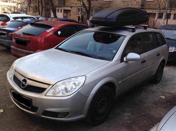 Багажник Thule-753 WingBar и бокс Thule Atlantis 780 (серый) на Opel Zafira