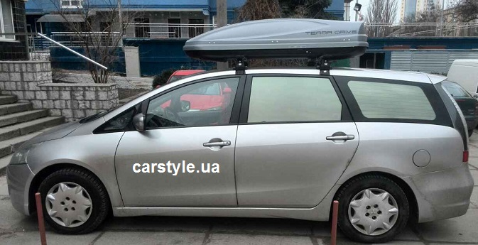 Багажник Amos Dromader Wind Plus и бокс Terra Drive-480 (серый) на Mitsubishi Grandis