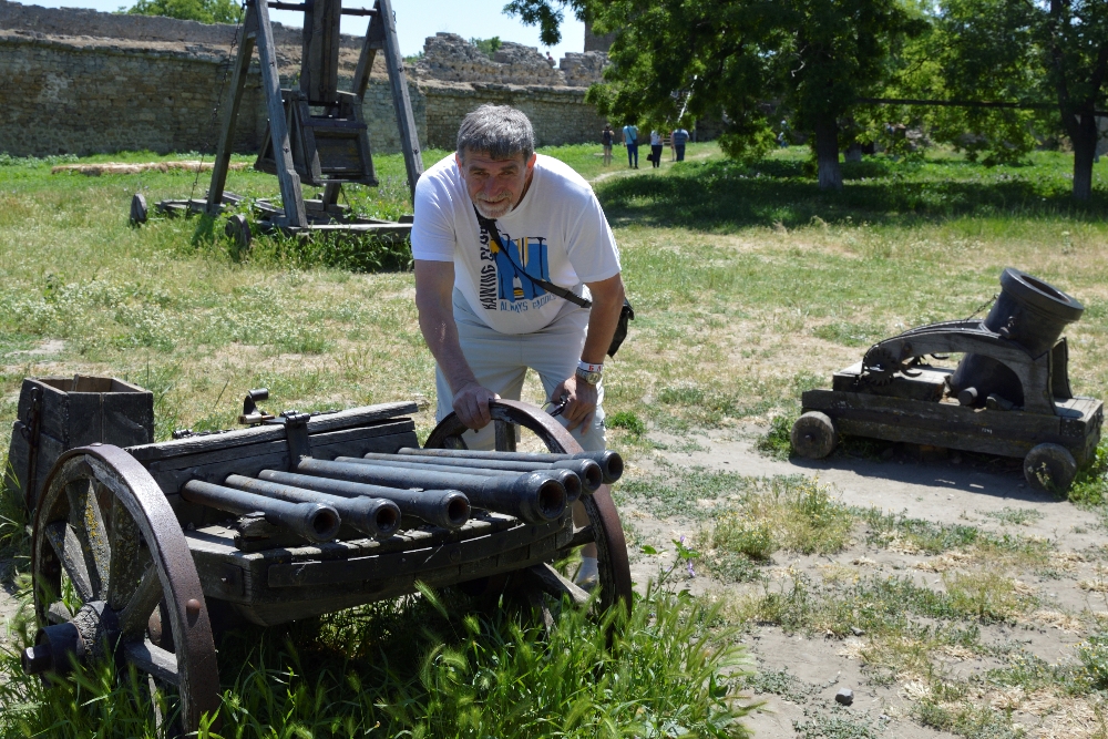 після невеликої артпідготовки